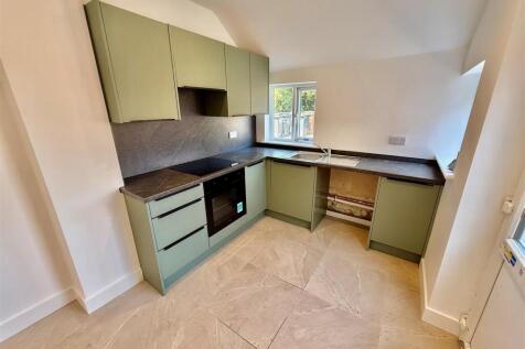 kitchen2.jpg