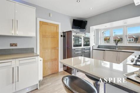 Aspire Estate Agents4.jpg