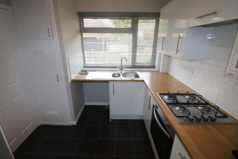 Fulford Crescent, Willerby, East Yorkshire photo 5