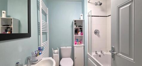 Bathroom.jpg