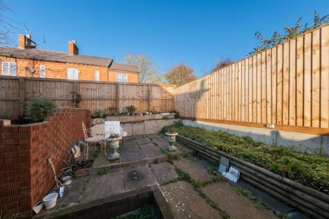 9 Coronation Terrace-004.jpg