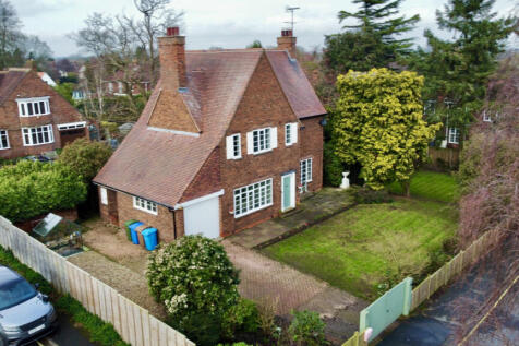 3 Bedroom House - detached for Sale