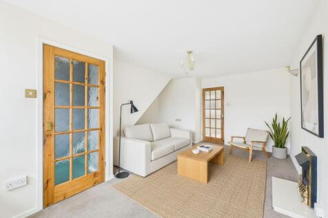 Lounge (Virtually Furnished)