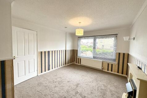 Woodside Gardens, Coatbridge, North Lanarkshire, ML5 photo 3