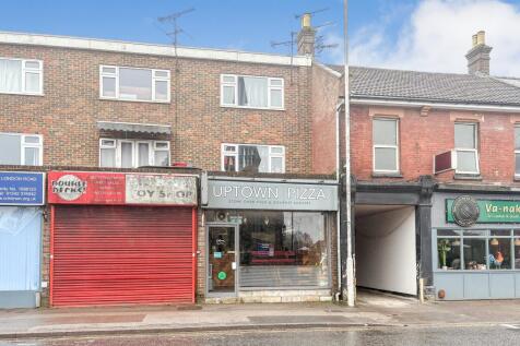 Flat 184 London Road, East Grinstead, East Sussex, RH19 1EY