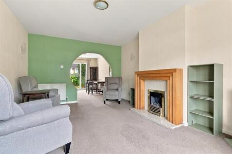 Lounge to Front