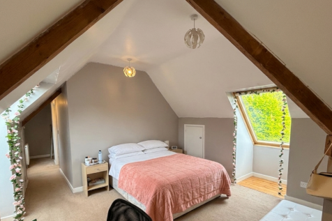 Middleton Boulevard / 4 Bed / 2 Bath - NG8 1FX photo 4