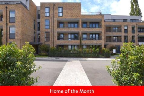 Esher, KT10 - property photo