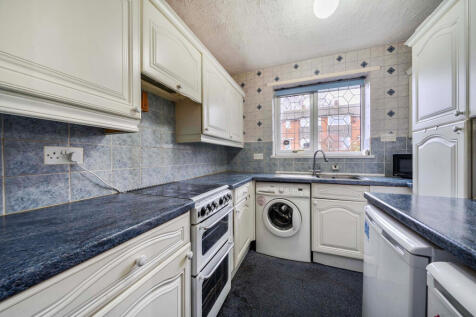 1385648-3-69282d9...