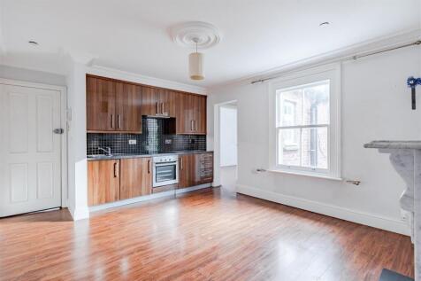 Open Plan Reception - Flat B