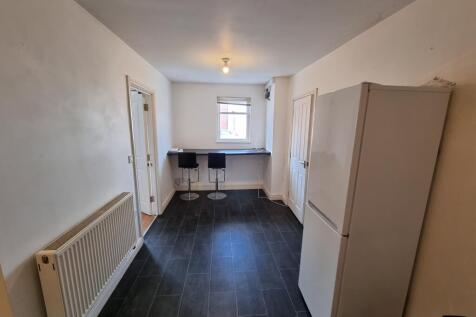 17 George Street, Leamington Spa photo 4