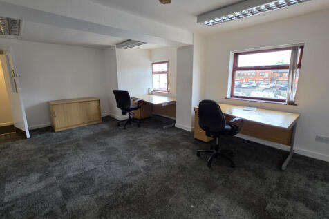 Wood Street, Ashton-under-Lyne, Lancashire, OL6 photo 3