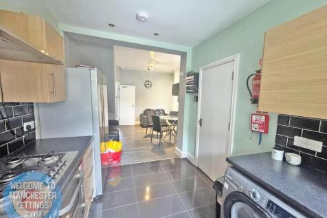 Langley Road Manchester, M14 6LN photo 3