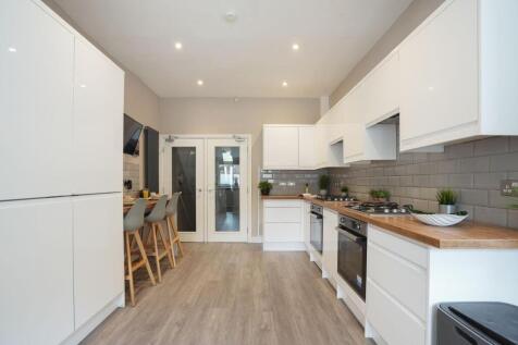 £170 pppw ** Larkdale Street photo 5