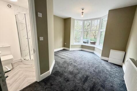 1 bedroom apartment for rent Firth Park Road, She