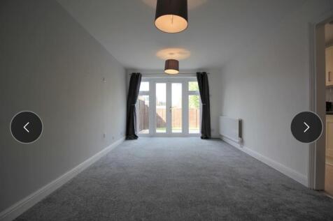 Atherstone Close, Cheltenham, GL51 photo 3