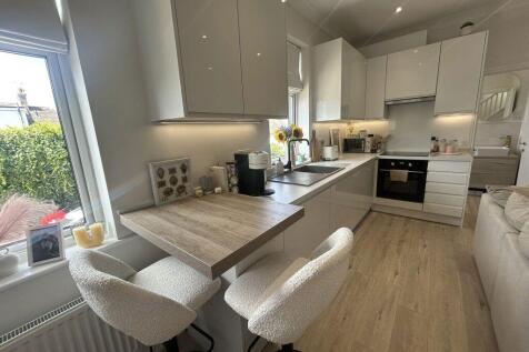 Leigh Hall Road - ONLINE REGISTRATION photo 4