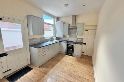Sir Thomas Whites Road, CHAPELFIELDS, Coventry, CV5 photo 4