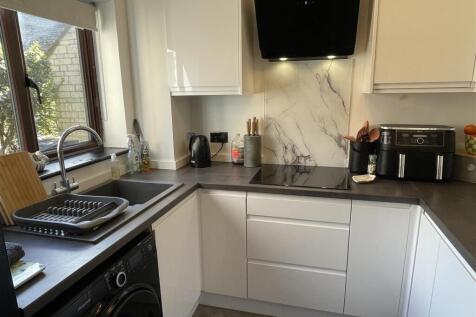 Kitchen.JPG