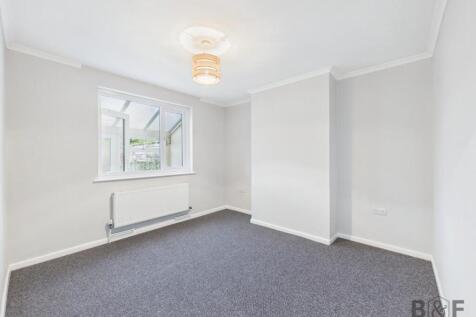 Milton Road, Yate photo 3
