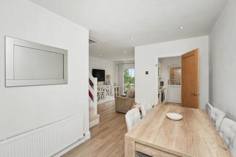 07_Dining_Room