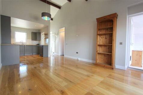 The Cullerns, Highworth, Wiltshire, SN6 photo 4
