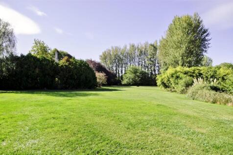 TFHlarge garden.jpg