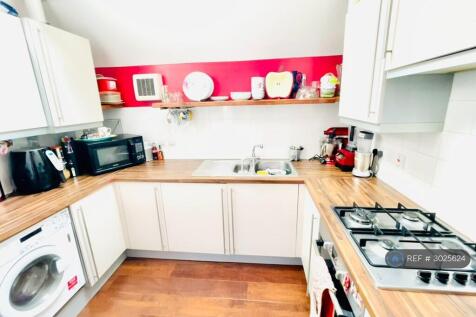 Nelson Grove Road, London, SW19 photo 3