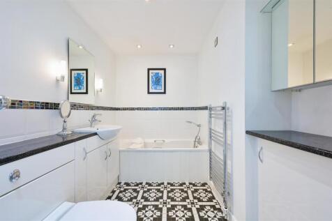 TILERS CLOSE (11).jpg