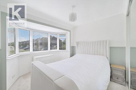 Stanton Close, Epsom - KT19 9NP