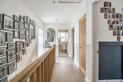 1336884-11-68a883...