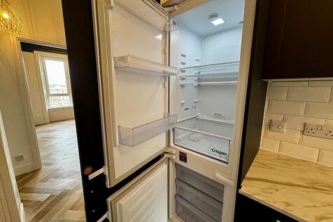 Fridge / Freezer