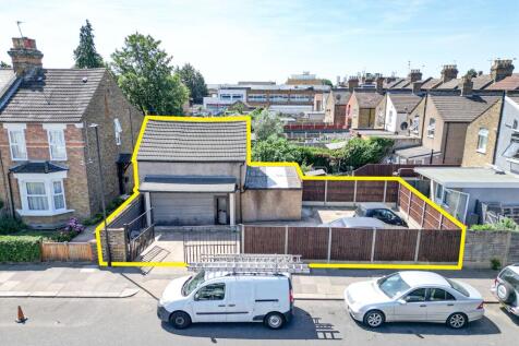 Rear of 105 High Street, Enfield, EN3 4EE