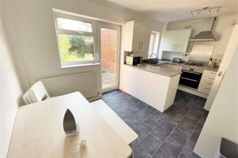 Hesper Road, Colchester, Essex, CO2 photo 3