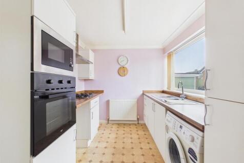 Kitchen: