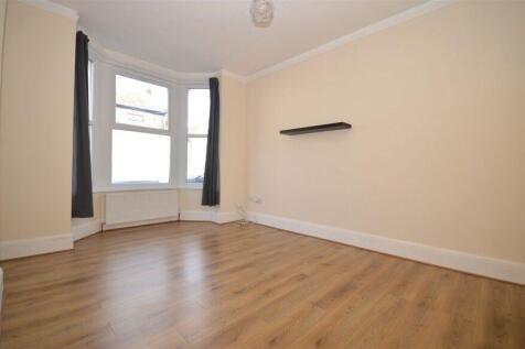 Estcourt Road, Watford, WD17 photo 3