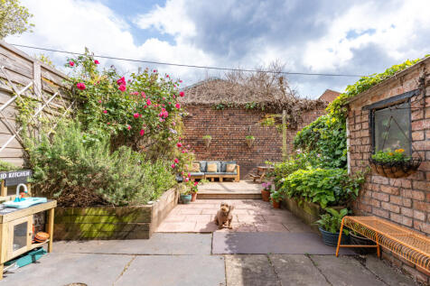 38 Rosebery Avenue-17