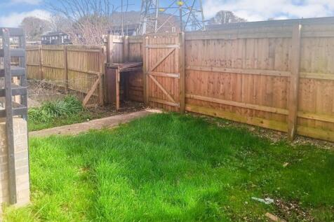 2 Icknield House, River Way, Andover SP10 5HB