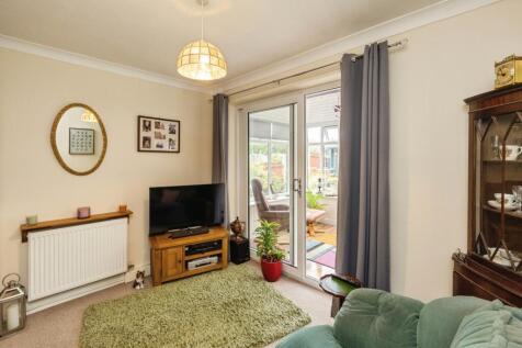 Sitting Room/Bedroom