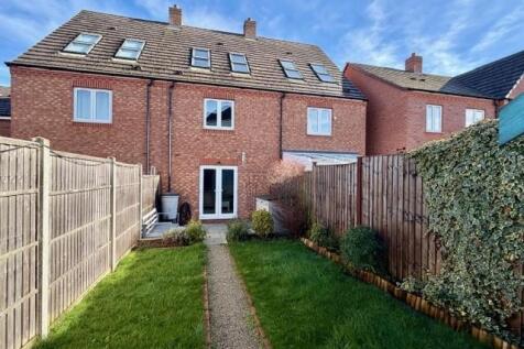 14 Lily Walk Rear.jpg