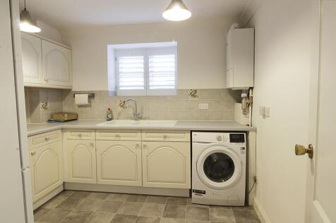 High Street, Market Deeping, PE6 photo 4