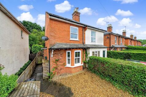 Woking, GU21 - property photo