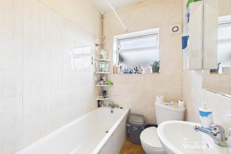 Kenton Road, Kenton, Harrow, Middlesex, HA3 photo 4