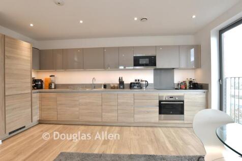 Lounge/Kitchen /Dining Room