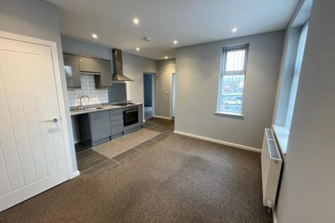 Flat 3 Railway Tavern, Station Road, Langley Mill, NG16 4AE photo 5