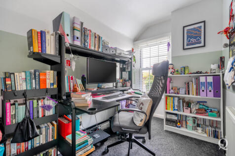 a80b0fe9-f46b-49b...