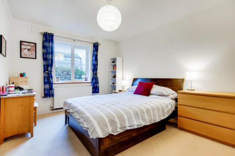 St. Gerards Close, London, SW4 photo 4