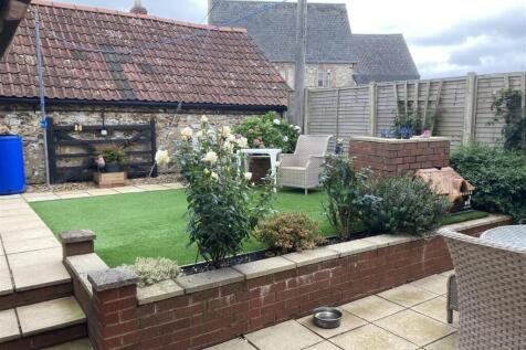 Garden 1.JPG