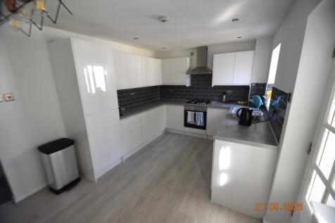 Althorp Drive, Penarth, Vale of Glamorgan photo 4