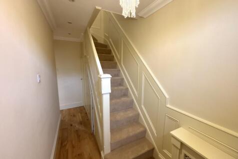 Albert Street, ST. ALBANS photo 3